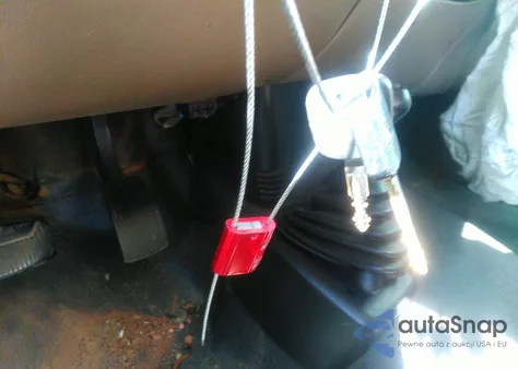 2000 Ford F150 from USA, damaged, VIN 1FTRX18W7YNA73804